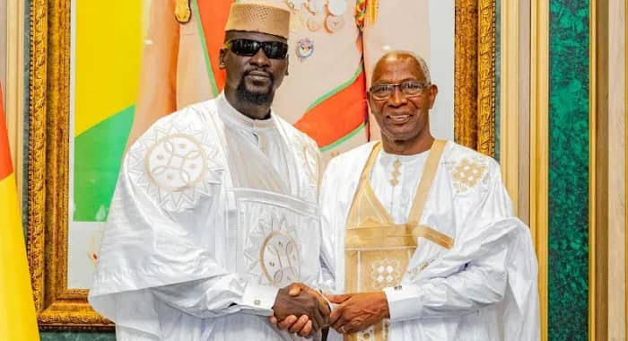 Guinée : les Guinéens dans l’attente d’un nouveau gouvernement après la démission d’Amadou Oury Bah